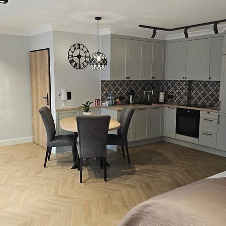 Apartamenty Szkolna Znin Luaran gambar