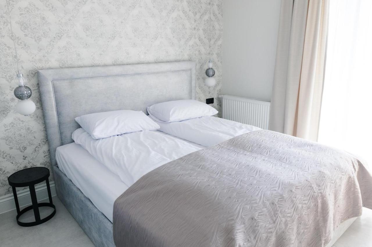 Apartamenty Szkolna Znin Luaran gambar
