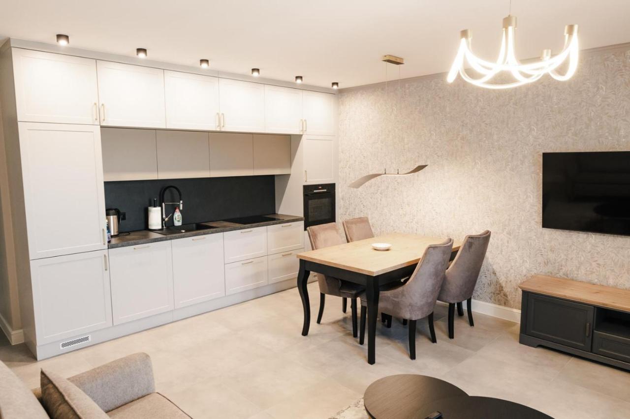 Apartamenty Szkolna Znin Luaran gambar