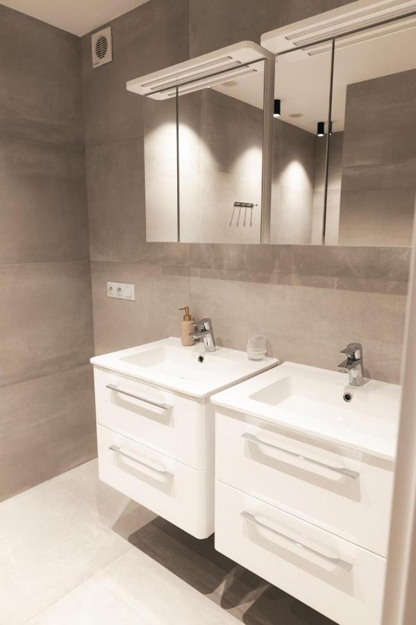Apartamenty Szkolna Znin Luaran gambar